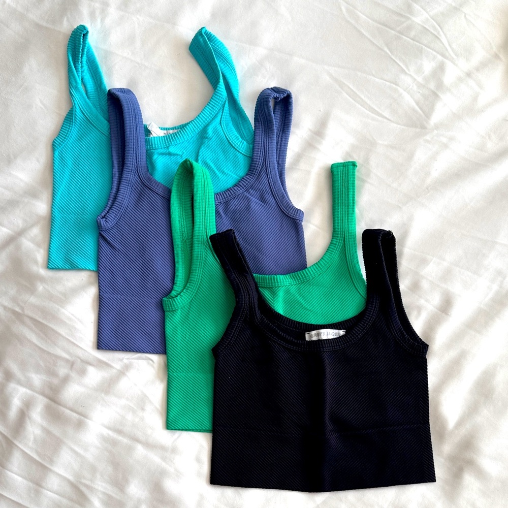 Jordyn Jagger crop tanks